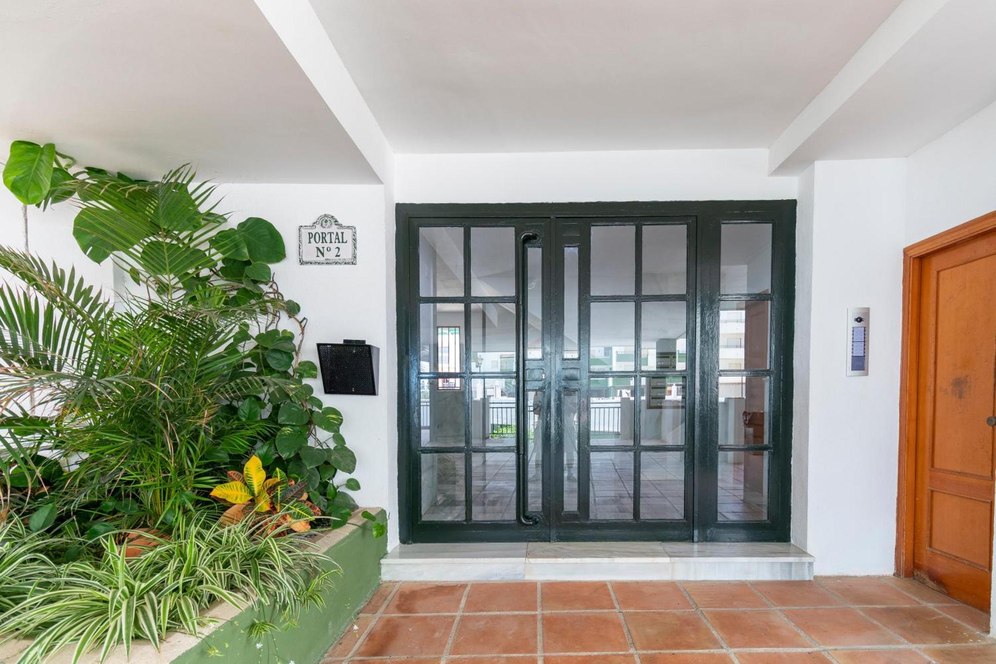 Rentitspain Moderno Apartamento Calaverde Frente Al Mar Salobrena Exterior photo